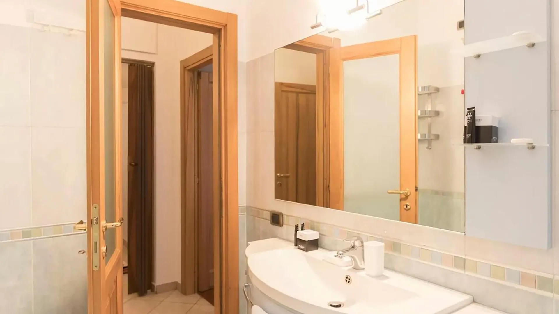 Classbnb - Two Apartments 400 Meters From The Duomo Μιλάνο