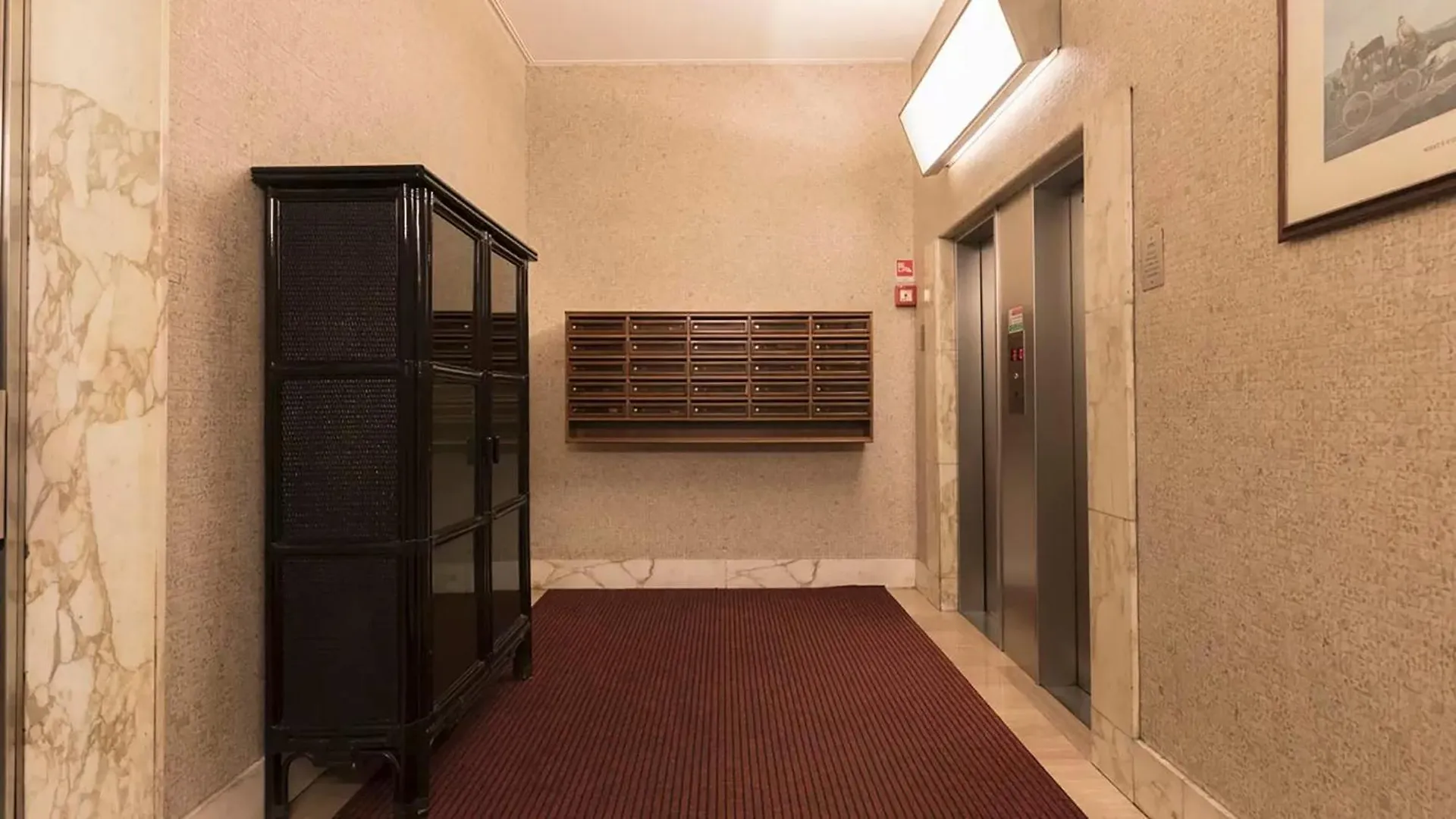 Classbnb - Two Apartments 400 Meters From The Duomo Μιλάνο
