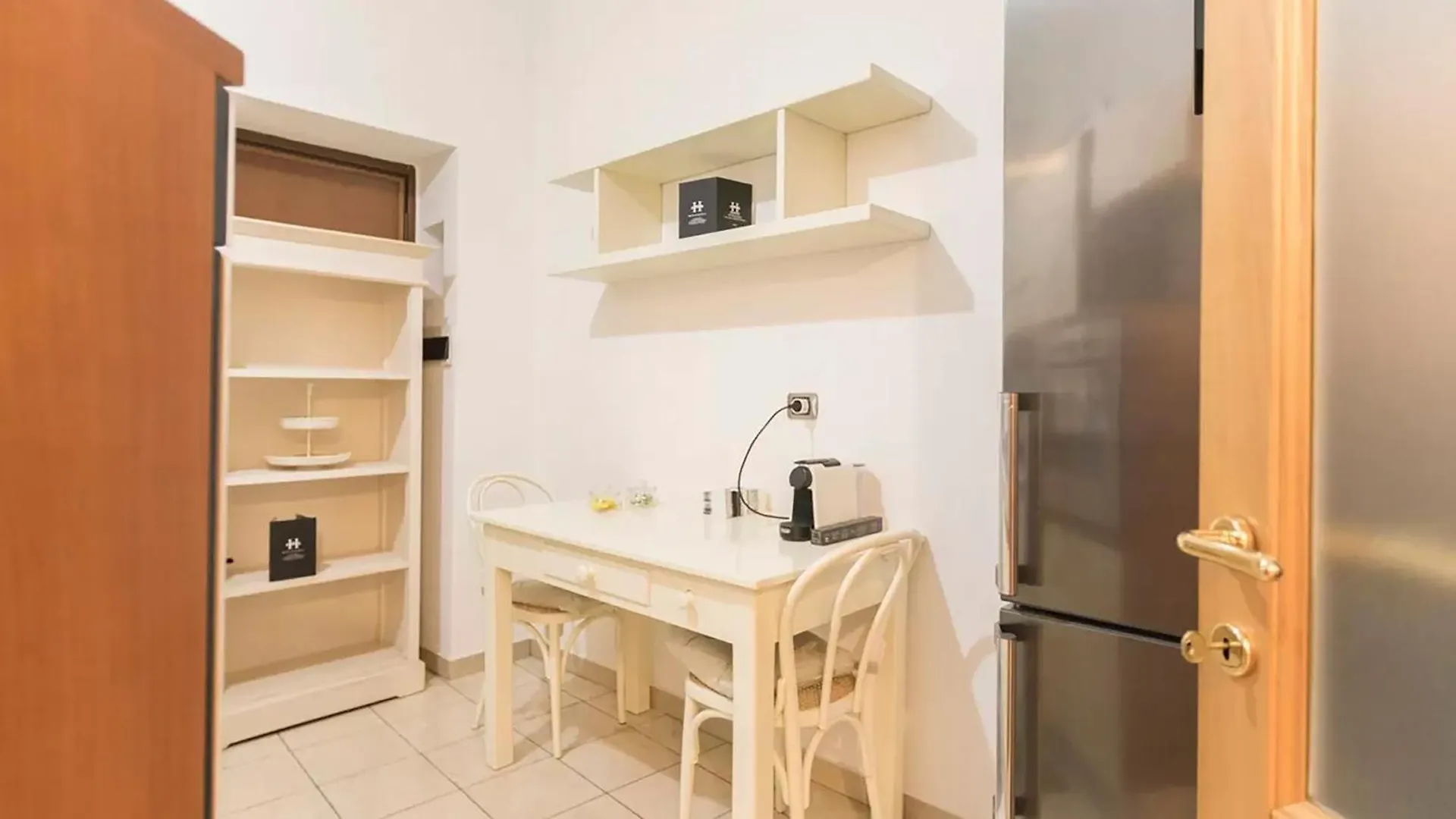 Classbnb - Two Apartments 400 Meters From The Duomo Μιλάνο