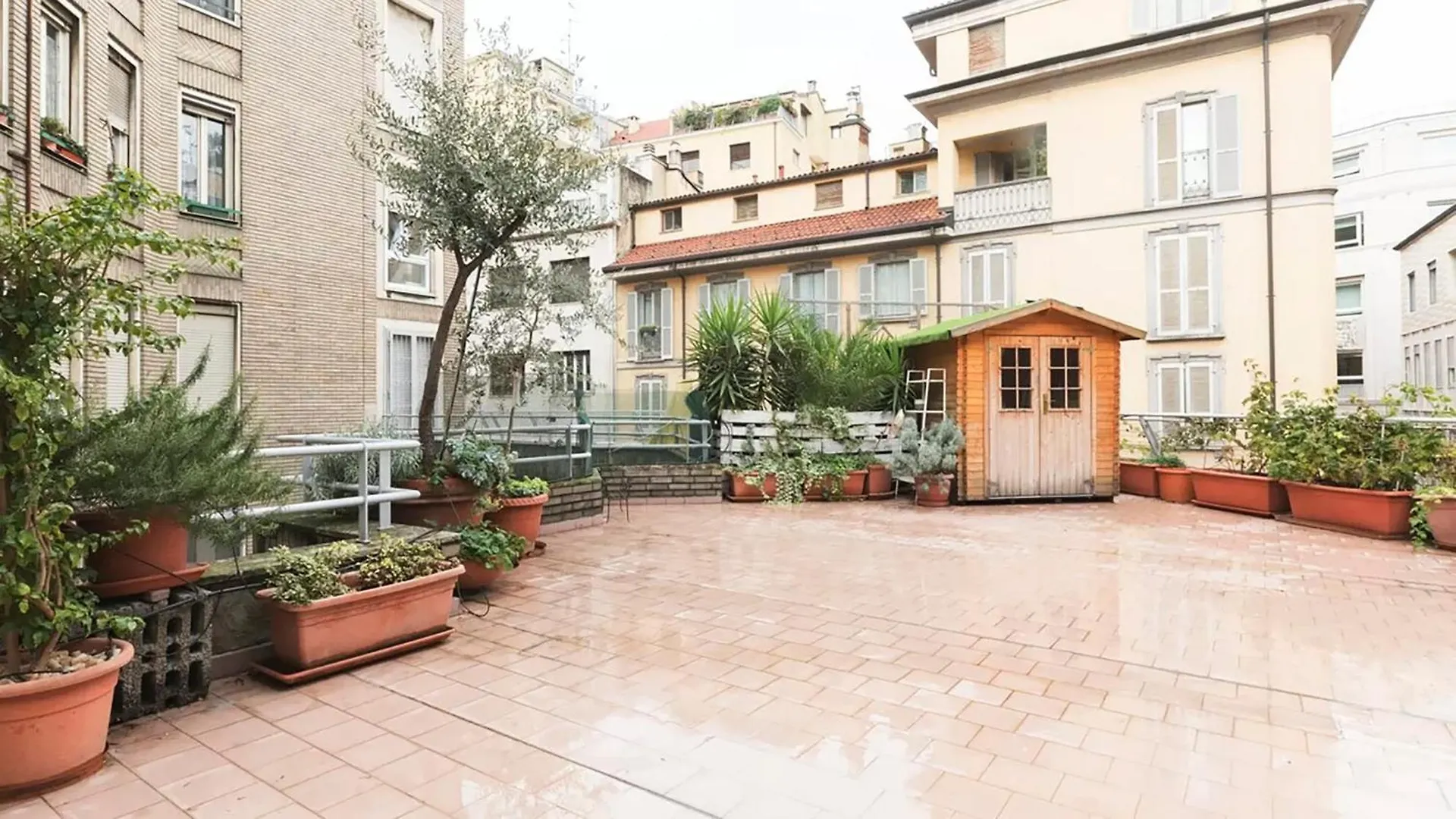 Classbnb - Two Apartments 400 Meters From The Duomo Μιλάνο 0*,
